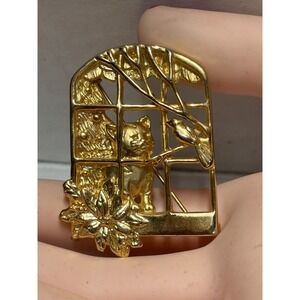 CAT KITTY Window Kitten Gold tone Brooch PIN Cat looking at bird 1.5" flowers